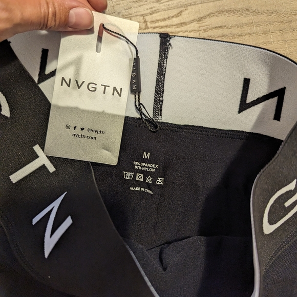 NVGTN Sport Seamless Shorts - Black - Picture 5 of 6